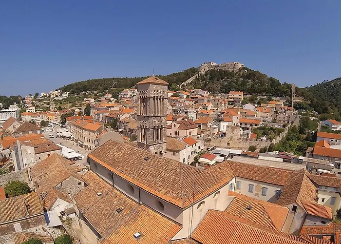Dom wakacyjny In With Wi-fi Poljica (Hvar)